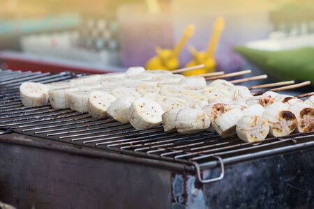 toast banana on stoveの写真素材