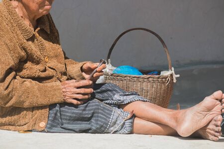 pound betel by handの写真素材