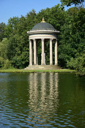 Arrayのeditorial素材