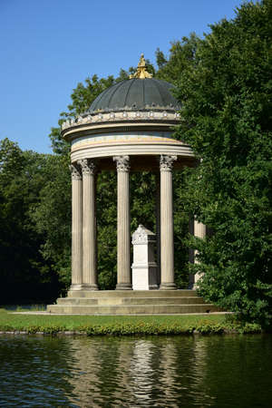 Arrayのeditorial素材