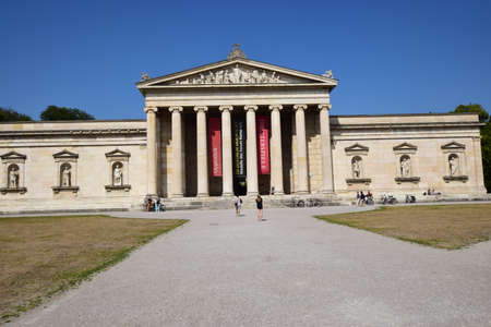 Arrayのeditorial素材