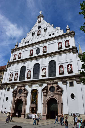 Arrayのeditorial素材