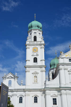 The Frauenkirche in the old town of Salzburg, Austriaの写真素材