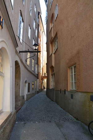 Narrow street in the old town of Gamla Stan, Stockholm, Swedenの写真素材