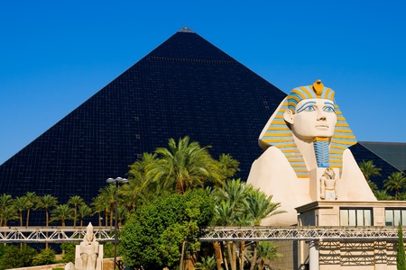 Pyramid Hotel and Sphinx in Las Vegas のeditorial素材