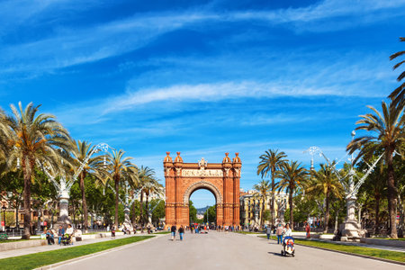 Barcelona, Spain - April 19, 2016 Triumph Arch of Barcelona Spainのeditorial素材
