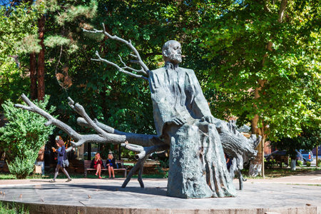 Yerevan, Armenia - September 26, 2016: The statue of Komitas near the Yerevan Komitas State Conservatory, Kentron Districtのeditorial素材