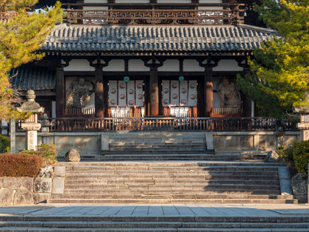 Nakamon (Niomon) taken from the front of the approach to Horyuji Temple in Ikaruga Town, Ikoma District, Nara Prefectureのeditorial素材