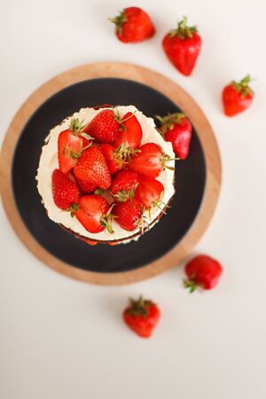 Strawberry cake with crust and creamの写真素材