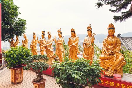 On the way to the temple of 1000 Buddhasのeditorial素材