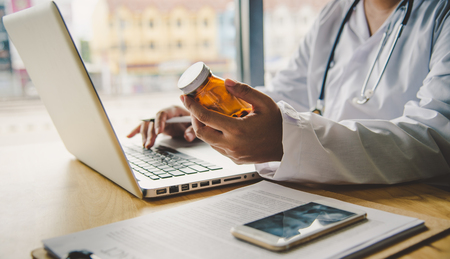 Physician information about the medicine by the lab.の写真素材