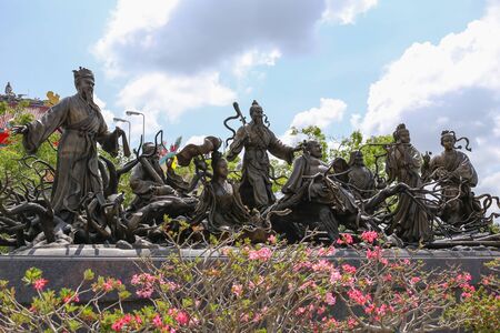 8 Chinese Saint Bronze Statue.の写真素材