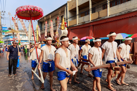 LAMPANG, THAILAND - 12 APRIL 2017: Songkran Festival Parade Traditional culture of Salung Luang Procession Lanna style in Lampang province northern of Thailand.のeditorial素材