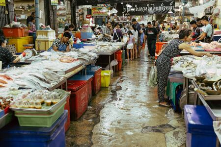 Fish market and seafood stall in Asian country at Maha Chai. 15 May 2018. THAILAND.のeditorial素材