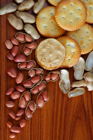 Nuts Crackers 
