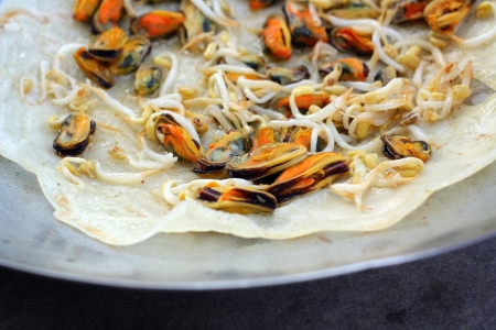 Mussels fried in egg batterの写真素材