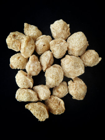 Soy protein for vegan food