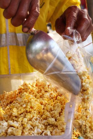 caramel popcorn in the marketの写真素材