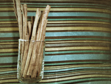 sticks cinnamon in the glassの写真素材