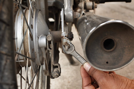 Tightening screw on the motorcycle
