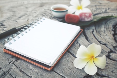 Blank notepad with mochi japanese dessertの写真素材