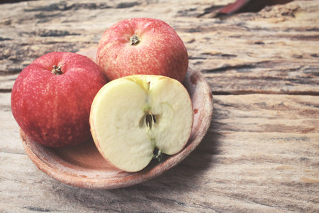Red apples