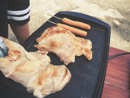 Grilling steaks