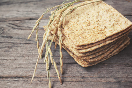 Whole grain cracker