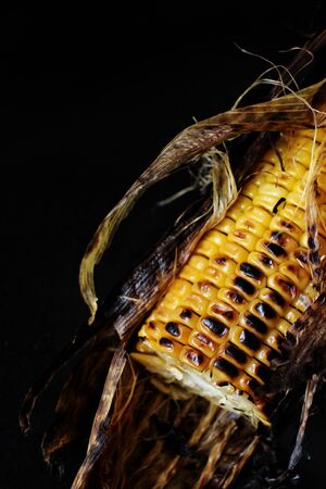 Grilled cornの写真素材