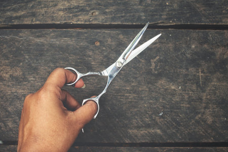 Hair cutting shears