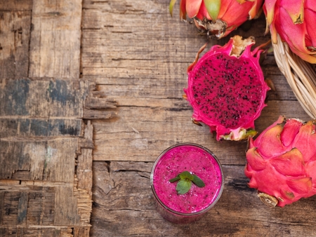 Dragon fruit smoothieの写真素材