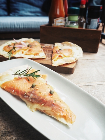 Smoked salmon pizzaの写真素材