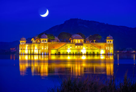 The palace Jal Mahal at night.  Jal Mahal (Water Palace) was built during the 18th century in the middle of Man Sager Lake.  Jaipur, Rajasthan, India.のeditorial素材