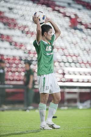 BANGKOK THAILAND- APRIL 3 : Thai Premier League (TPL) between TOT SC (Blue) vs Bangkok Glass Fc (Blue) on April 3, 2011 at Yamaha Stadium Bangkok, Thailandのeditorial素材