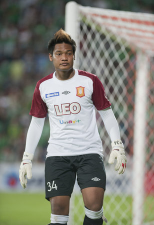 BANGKOK THAILAND- APRIL 3 : Thai Premier League (TPL) between TOT (Blue) vs BC Fc (Green) on April 3, 2011 at  Thunderdome Stadium Bangkok, Thailandのeditorial素材