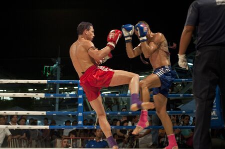 BANGKOK THAILAND- MAY 18: Unidentified players in MBK Fight Night on May18, 2011 at MBK Avenue Ring,Bangkok Thailand のeditorial素材