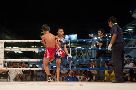 BANGKOK THAILAND- MAY 18: Unidentified players in MBK Fight Night on May18, 2011 at MBK Avenue Ring,Bangkok Thailand のeditorial素材