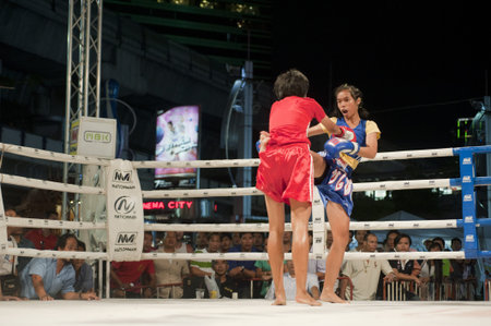 BANGKOK THAILAND- MAY 18: Unidentified players in MBK Fight Night on May18, 2011 at MBK Avenue Ring,Bangkok Thailand のeditorial素材