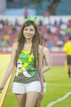 BANGKOK, THAILAND - OCT 22 :  Thai Premier League (TPL) between Bangkok Glass (G) vs Samutsongkhram Fc (O) on October 22, 2011 at Thebhussadin Stadium in Bangkok, Thailand のeditorial素材