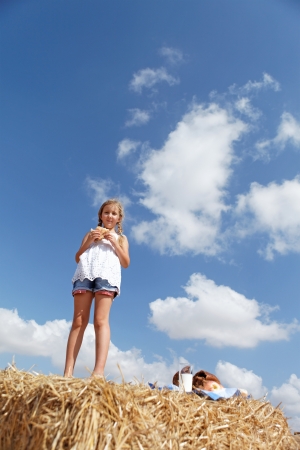 a cute young girl posing for clean airの写真素材