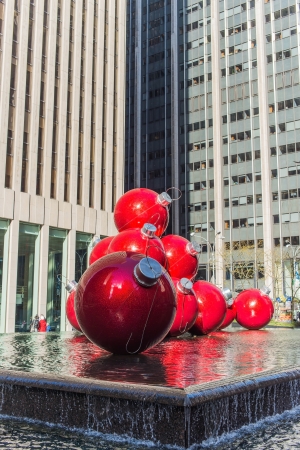 NEW YORK/USA - 24 NOVEMBER 2013: unusual art to the streets of New York a clear day. Sity 24 november USA.のeditorial素材