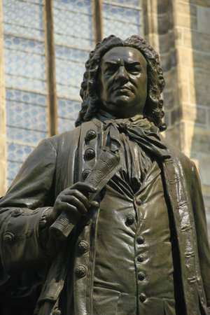Monument for Johann Sebastian Bach in front of the  Thomas Church   Thomaskirche , Leipzig, Saxony, Gernayの写真素材