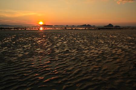 Sunset at Klong Muang Beach, Krabi, Thailandの写真素材