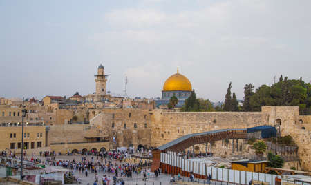 Jerusaem, Israel - 19 October 2018: View of the Old City at the Western Wall and Temple Mount in Jerusalem, Israel.のeditorial素材