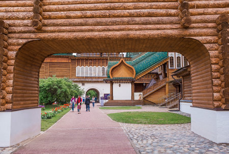 Urban landscape. A popular tourist attraction. The business card of Moscow. The wooden palace of Tsar Alexei Mikhailovich in Kolomenskoye. Russia, Moscow, May 2023のeditorial素材