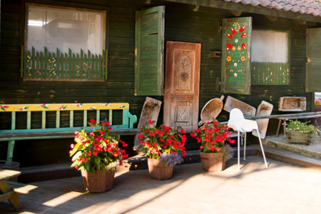 Gietrzwald, Polen - 21 juli 2018: A special restaurant in Poland where everything is kept in the old styleのeditorial素材