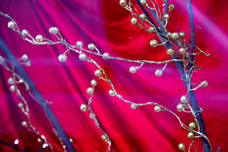 A stunning bunch of pearls displayed beautifully on a red backgroundの写真素材