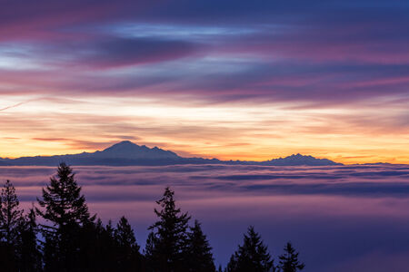 Sunrise, view of Mount Baker from west Vancouver BC Canadaの写真素材