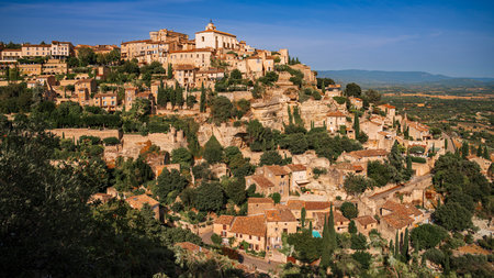 Panoramic view of the medieval village of Gordes, Provence, Franceの写真素材