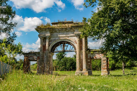 The Vorontsova-Dashkova Manor. The front gate of the estate of landlady Vorontsova-Dashkova in Troitskoe, Russiaの写真素材